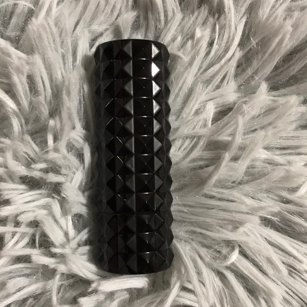 Kat Von D lipstick 💄